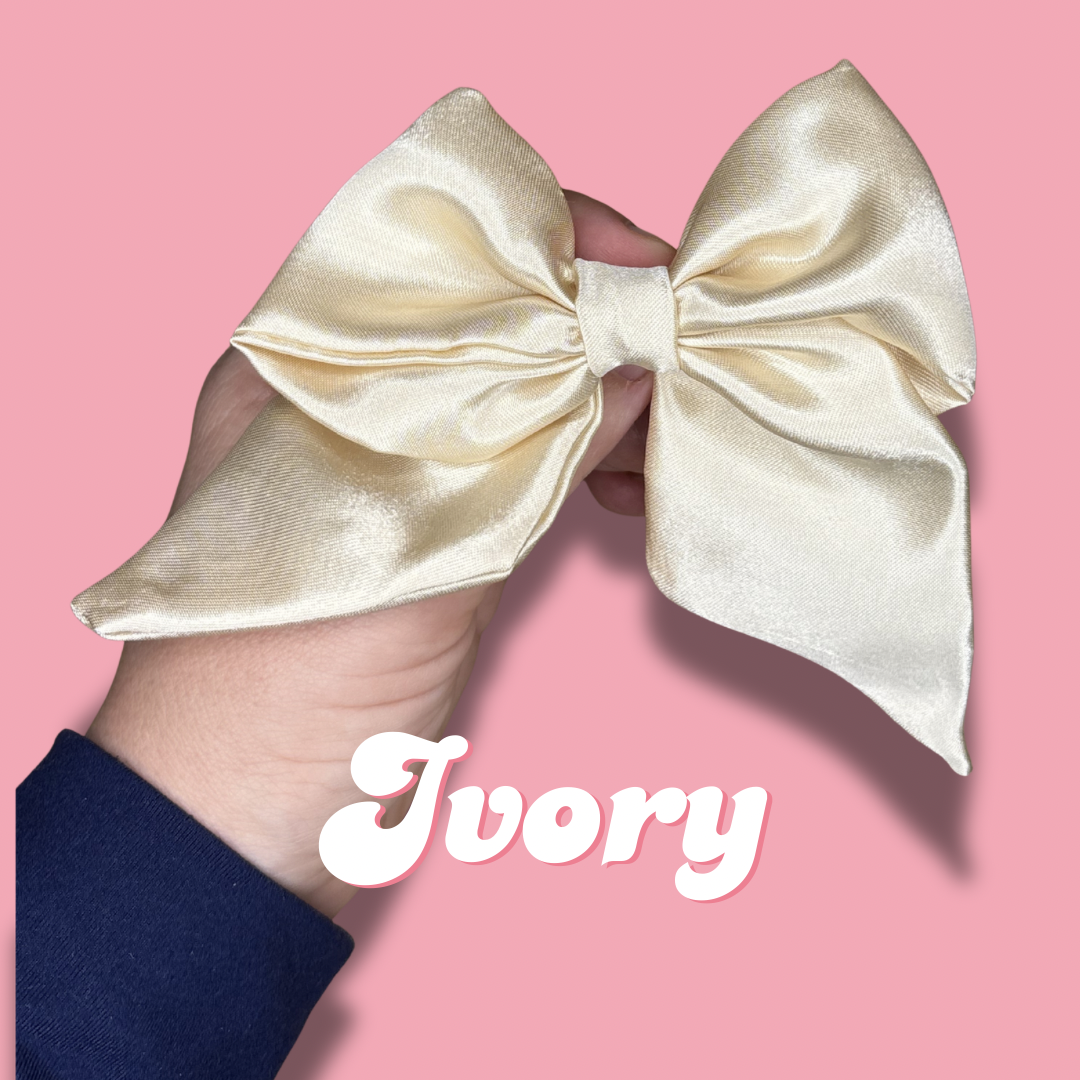 Ivory Bow Clip