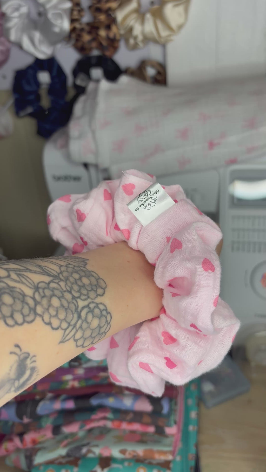 Sweet Hearts Scrunchie